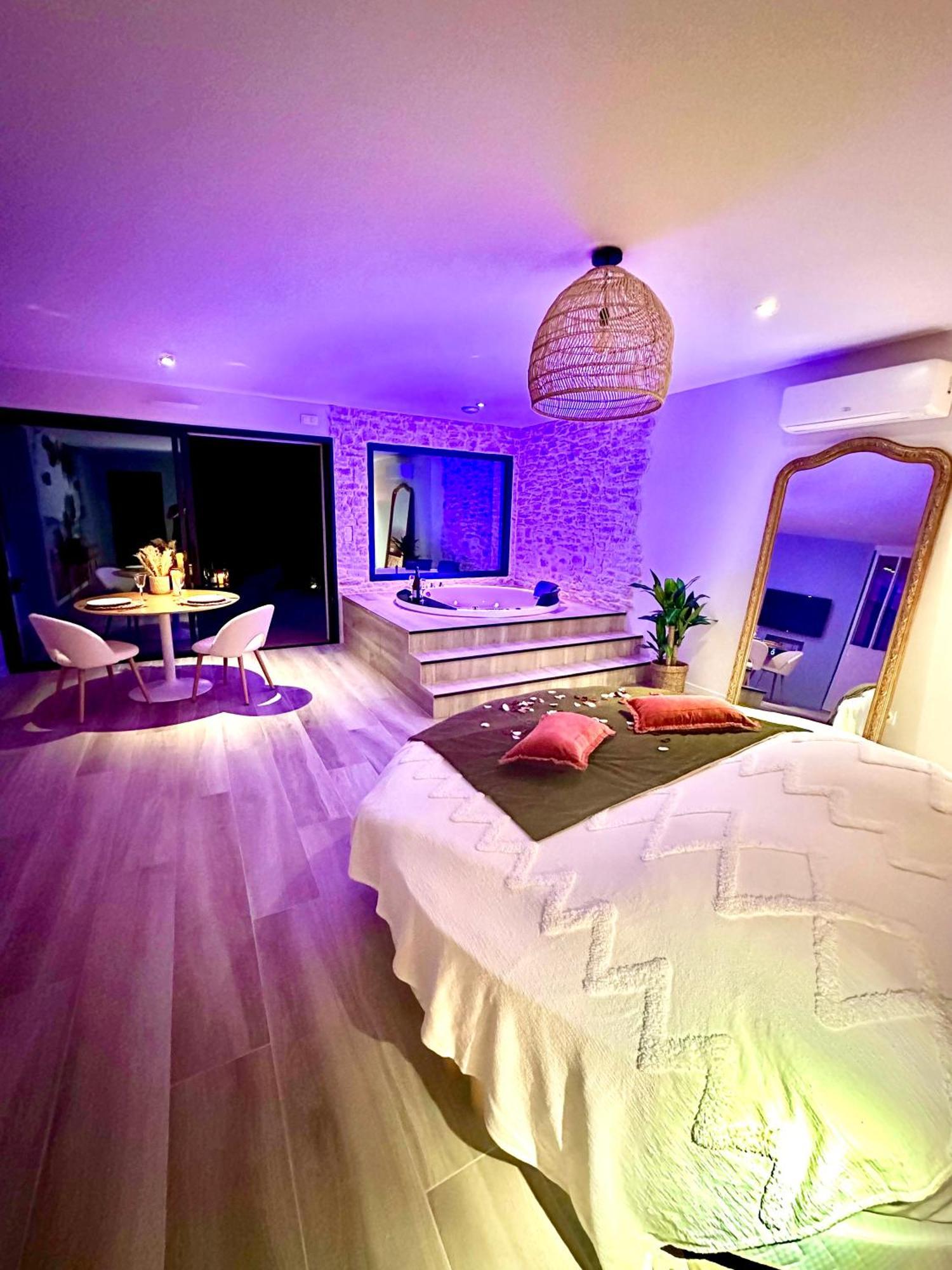 Les Suites Du Payre - Suite Romance Saint-Hilaire-de-Talmont Exterior foto